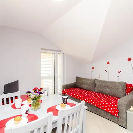 Donita Apartment